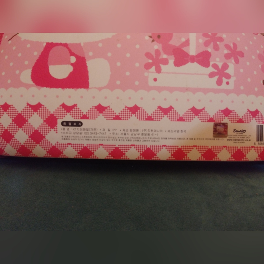 Hello Kitty Case - image 4